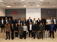 Üniversitemizde Gençlerde Özgüven Eksikliği ve Sınav Korkularını Aşma Yolları Konulu Konferans Düzenlendi 