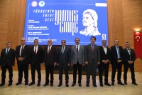 Yunus Emre Üniversitemizde Panel ve İlahi Dinletileri ile Anıldı