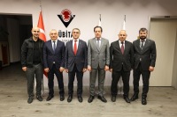 Üniversitemiz Yönetimi TÜBİTAK Marmara Araştırma Merkezini Ziyaret Etti
